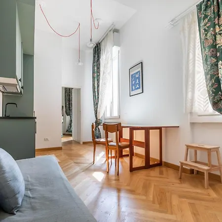 Stylish And Cozy Loft In Isola, Appartamento *
