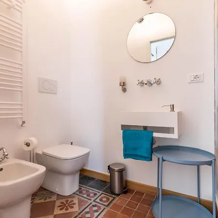 Stylish And Cozy Loft In Isola,